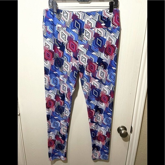 Lularoe tall and‎ curvy leggings - Picture 1 of 4